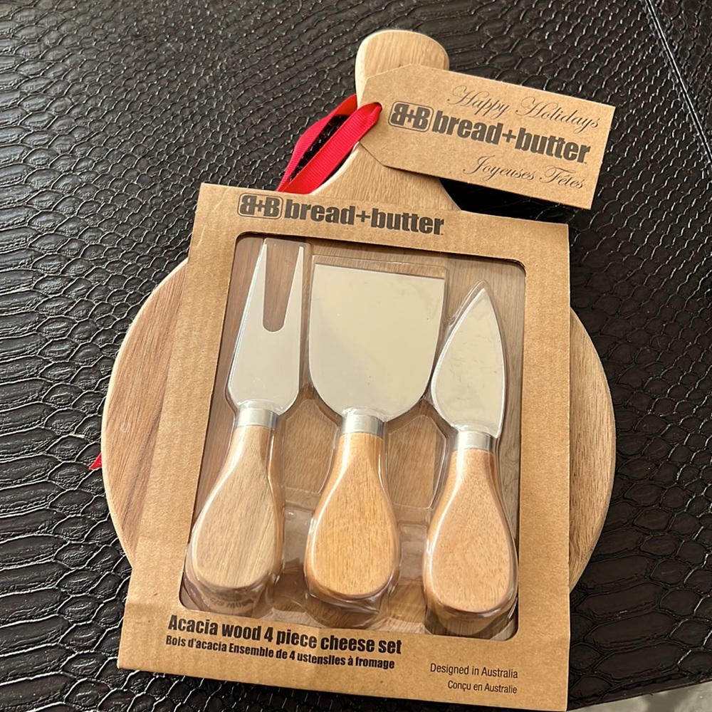 Sale New- Bread and Butter Acacia wood 4 piece cheese set